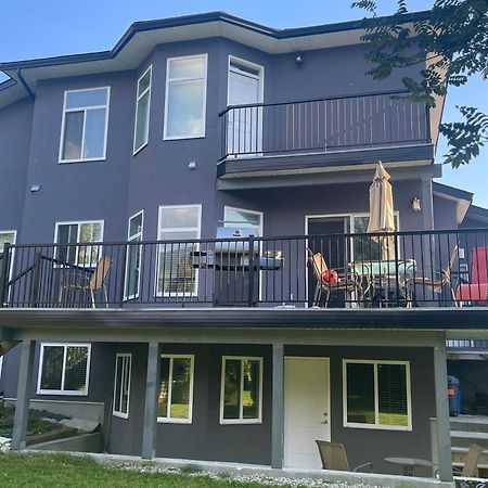 2 Bedroom Suite With Full Kitchen Revelstoke Exteriér fotografie