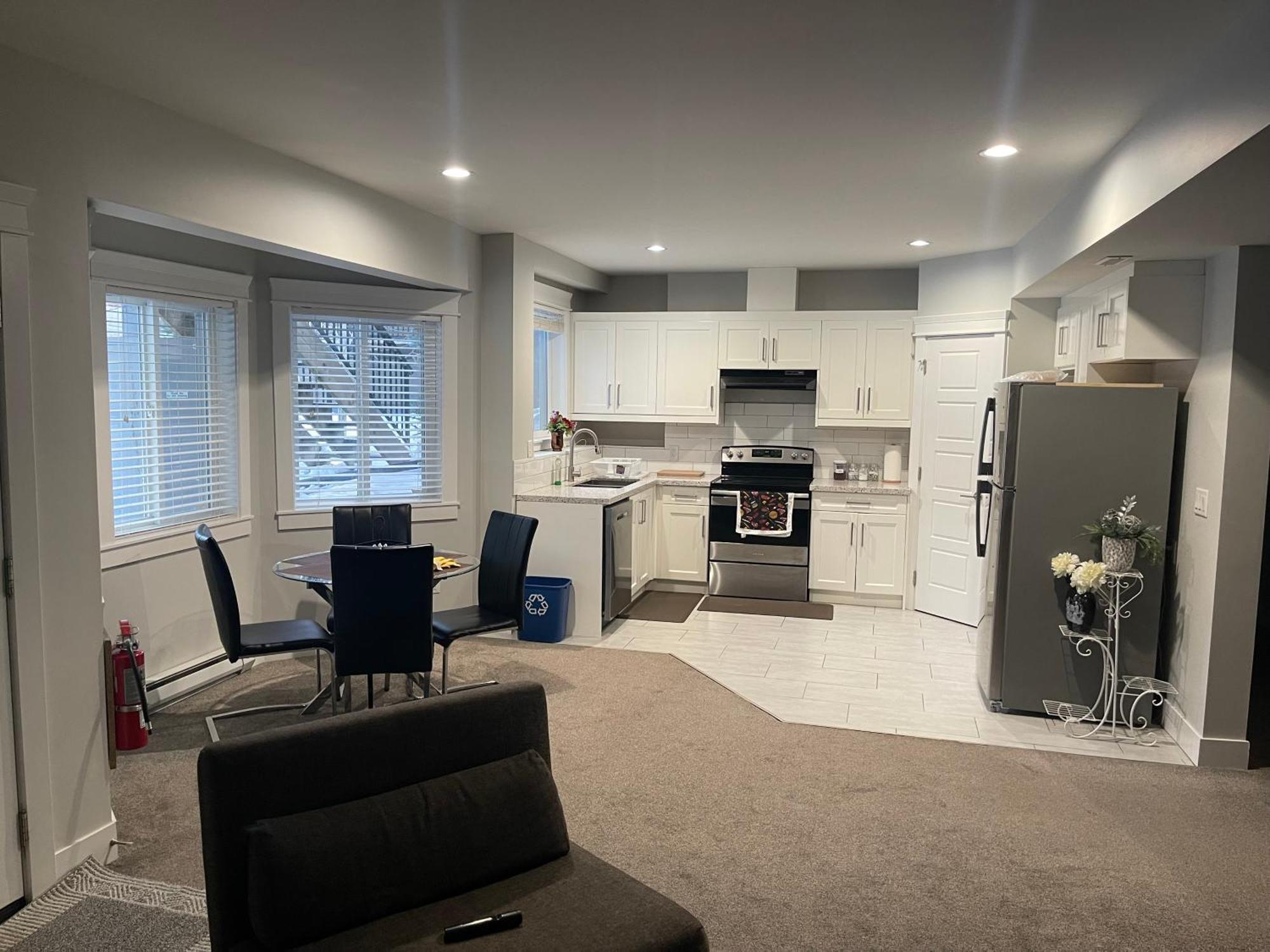 2 Bedroom Suite With Full Kitchen Revelstoke Exteriér fotografie