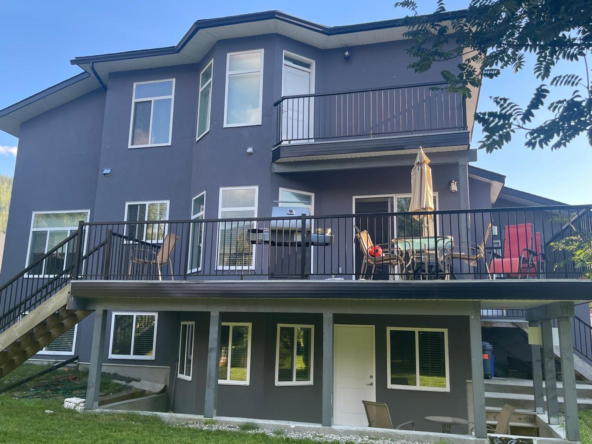 2 Bedroom Suite With Full Kitchen Revelstoke Exteriér fotografie